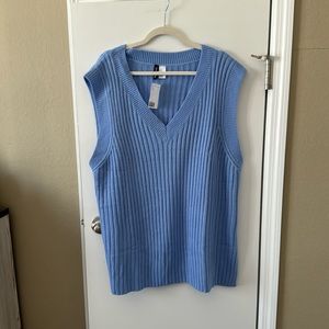 NWT Sweater Vest